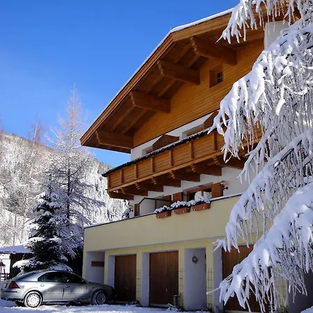 Ferienhaus - Padrins Apartment *