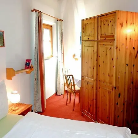 Ferienhaus - Padrins Apartment *