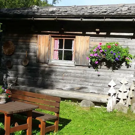 Ferienhaus - Padrins Apartment *
